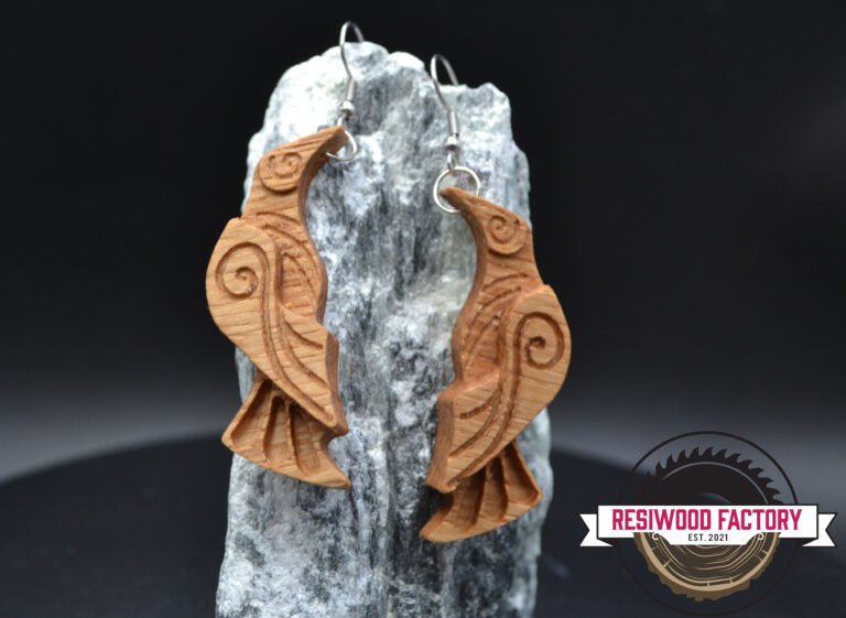 Boucles d'oreilles "Corbeaux" en Chêne