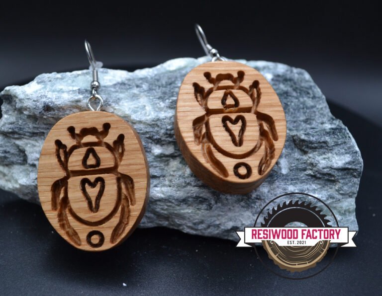 Boucles d'oreilles "Scarabée" en Chêne