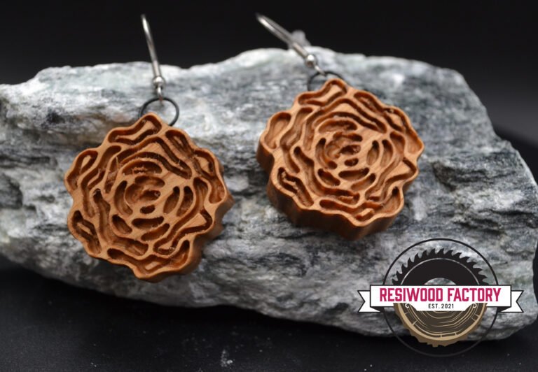 Boucles d'oreilles "Rose" en Chêne
