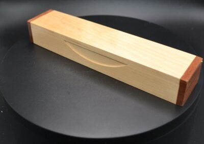 Ecrin / Plumier en bois