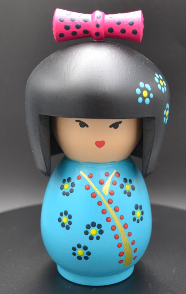 KOKESHI "Happy Summer #001" en Hévéa