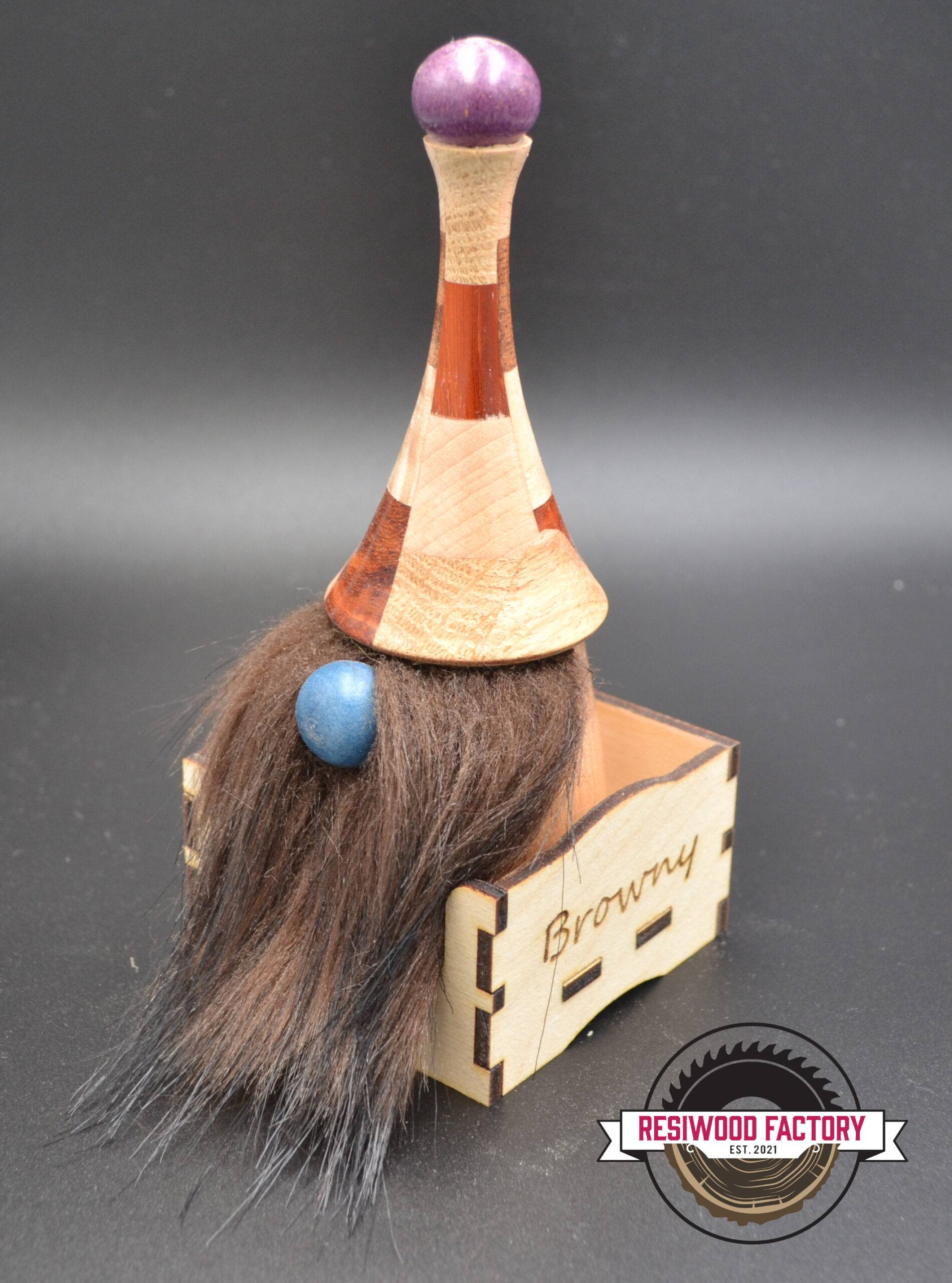 "Nisses" nommé Browny (Gnome) en bois